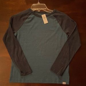 NWT Gap Kids raglan tee